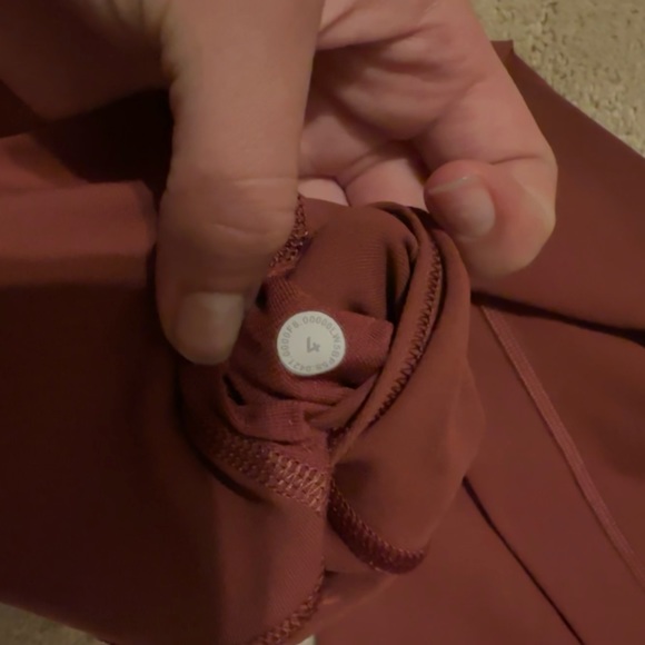 Lululemon Leggings Mulled Wine 28” - Picture 5 of 5